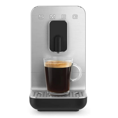 Smeg BCC11BLMEU Kaffeevollautomat Classic - Smeg-Point