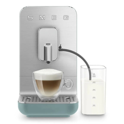 Smeg BCC13EGMEU Kaffeevollautomat mit Milchfunktion 50's Design - Smeg Point - Online Handel