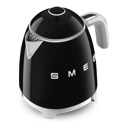 KLF05BLEU Mini-Wasserkocher Schwarz 0,8 Liter - Smeg Point  - Online Handel