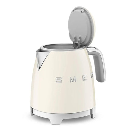 KLF05CREU Mini-Wasserkocher Creme 0,8 Liter - Smeg Point  - Online Handel